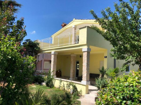 Five bedroom house near sandy beach Villa Major